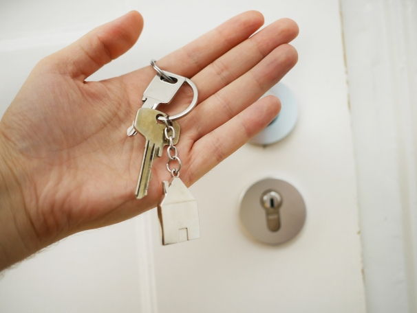 https://MaggieSolis.StopRentingStartOwning.com
